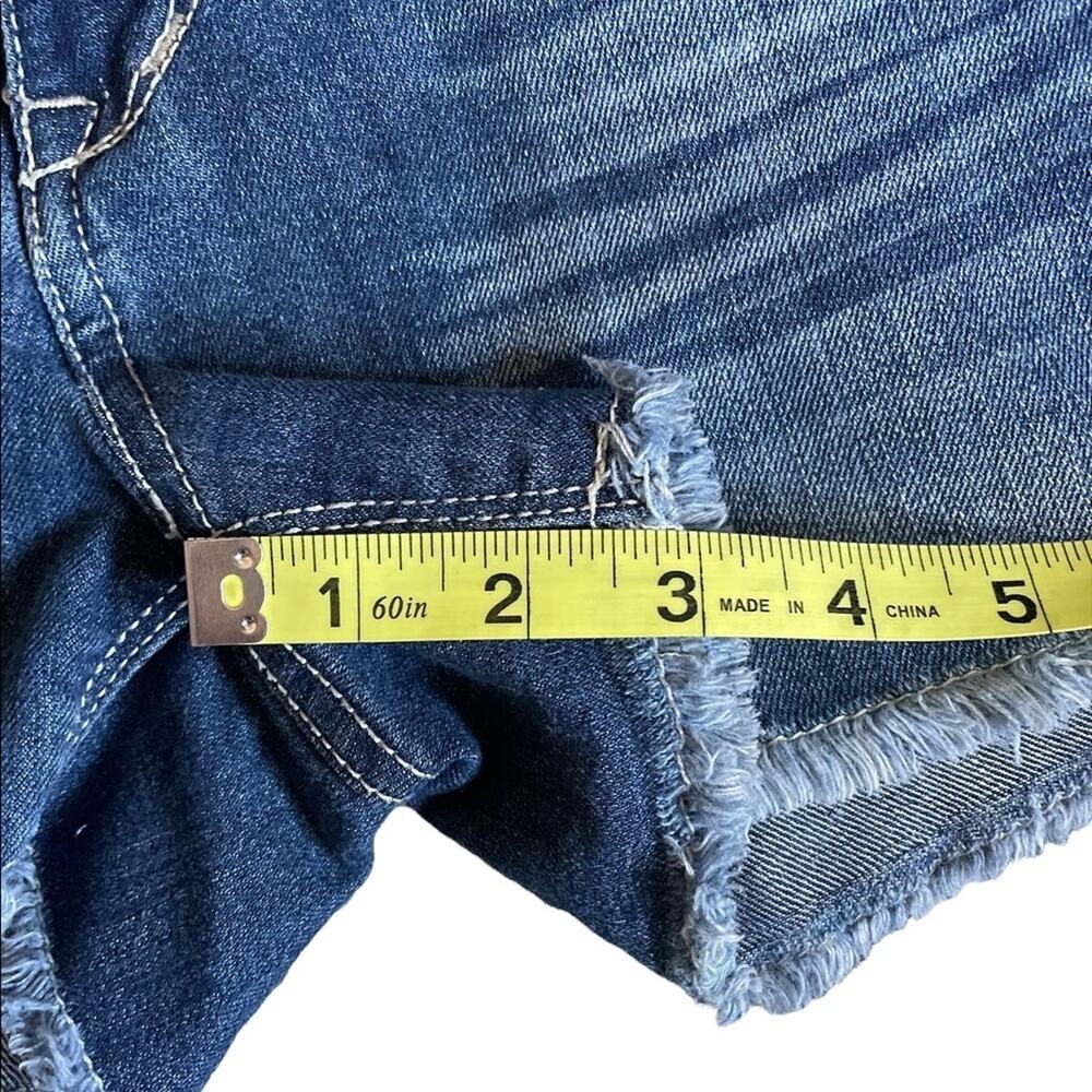 Levi’s med wash Shorty Shorts size 9 - Picture 7 of 7
